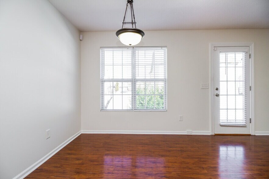 Building Photo - 1632 Antebellum Dr