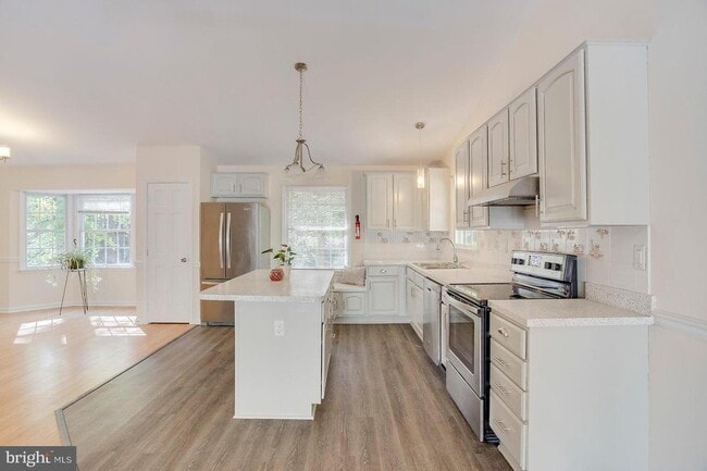 Building Photo - 3120 Creedon Dr