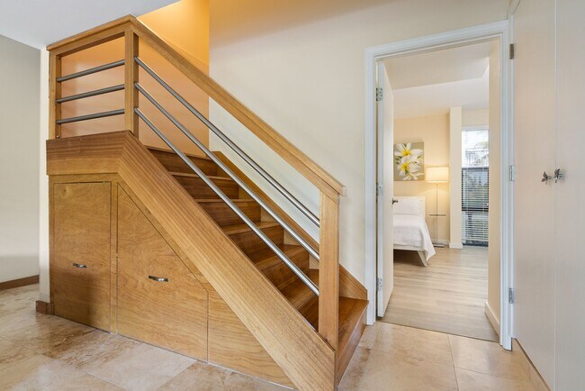Building Photo - Windward Harbour