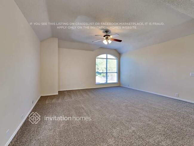 Building Photo - 1804 Lacey Oak Ln