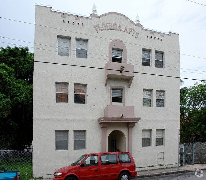 Primary Photo - 1050 NW 2nd Street