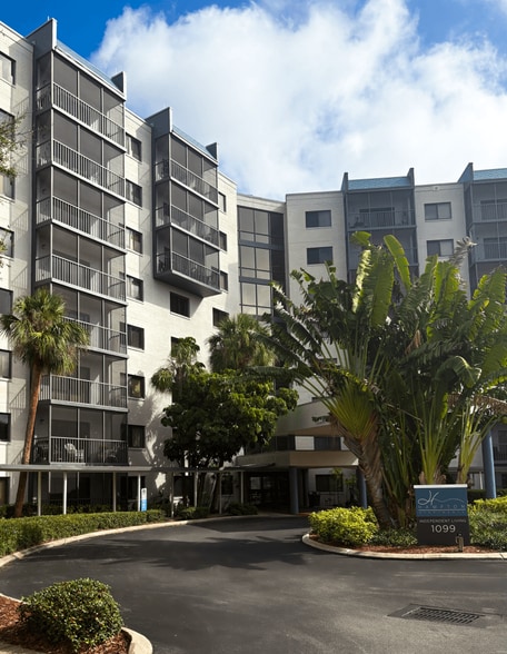 Primary Photo - Hampton Apartments