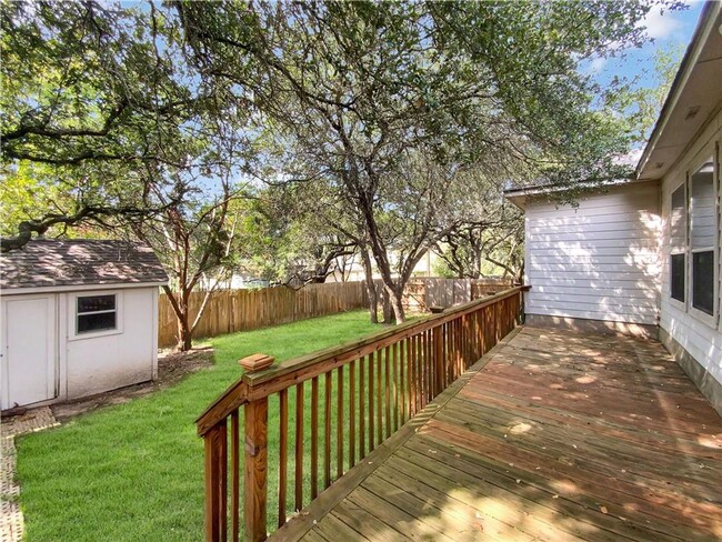 Building Photo - Spacious Round Rock Home