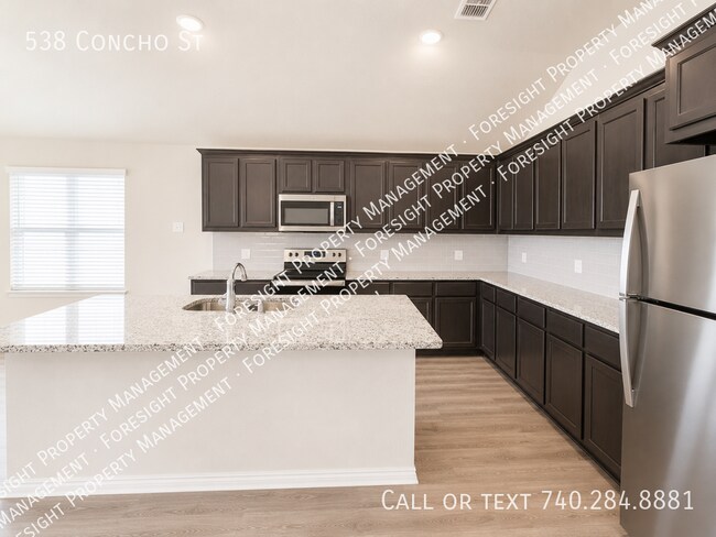 Building Photo - 538 Concho St