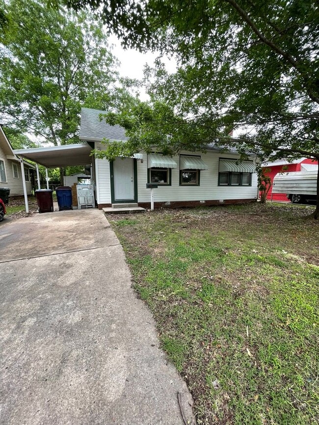Primary Photo - Remodeled 2 Bed, 1 Bath Home in Fort Smith