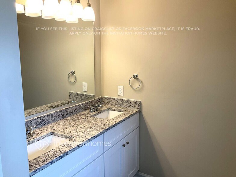 Building Photo - 8515 Castledown Dr