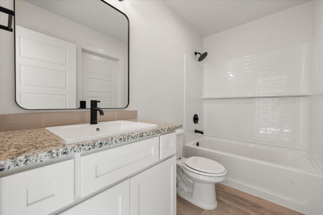 Building Photo - Beautiful New Build Home in Cypress Ranch!