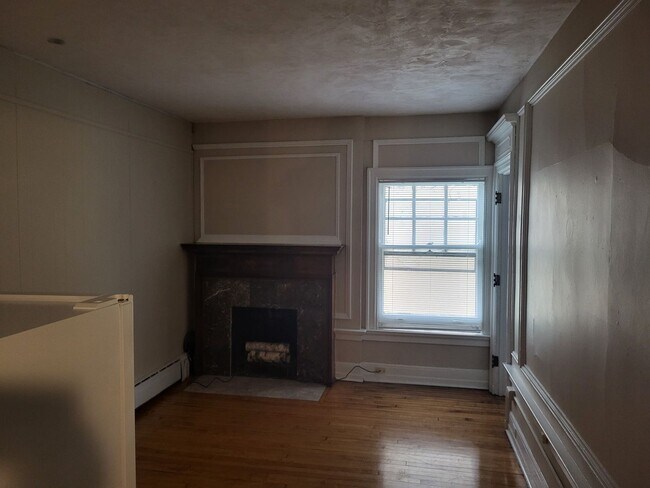 Interior Photo - 529 North Pinckney Street