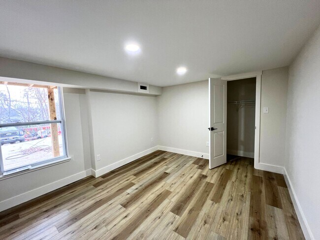 Building Photo - 9905 Coward Mill Rd