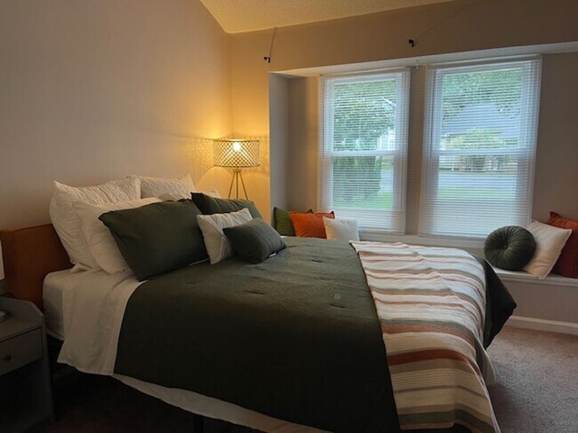Building Photo - Available through Furnished Finder #757335_1