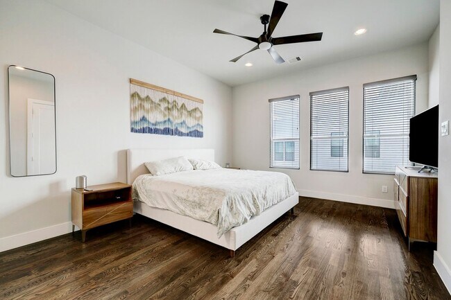 Building Photo - 5622 Kiam St