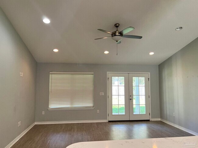 Building Photo - 5335 Broad St