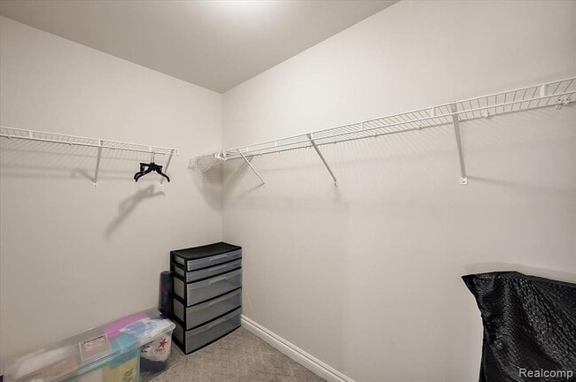 Building Photo - 2877 Hartwick Dr