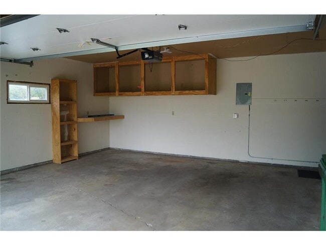Building Photo - 14931 Echo Way