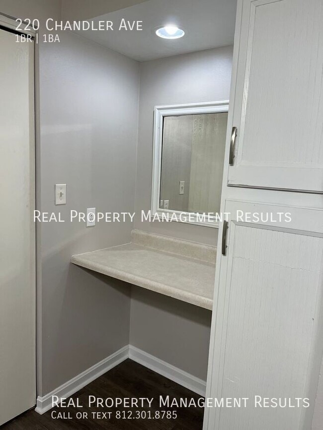 Building Photo - 220 Chandler Ave