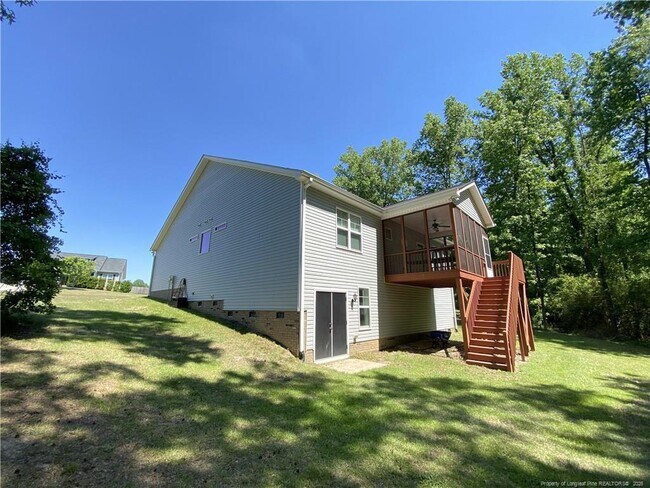 Building Photo - 181 Fairfax Dr