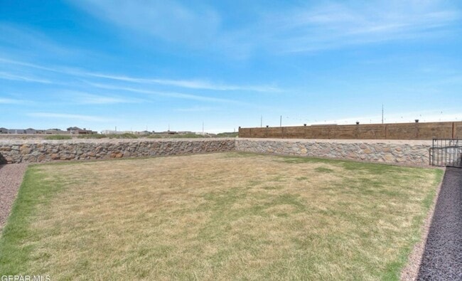 Building Photo - 13935 Summer Harmony Ave