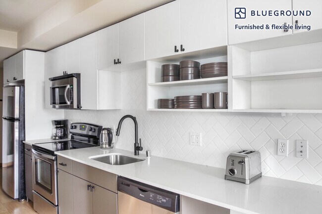 Building Photo - 311 Cedar St