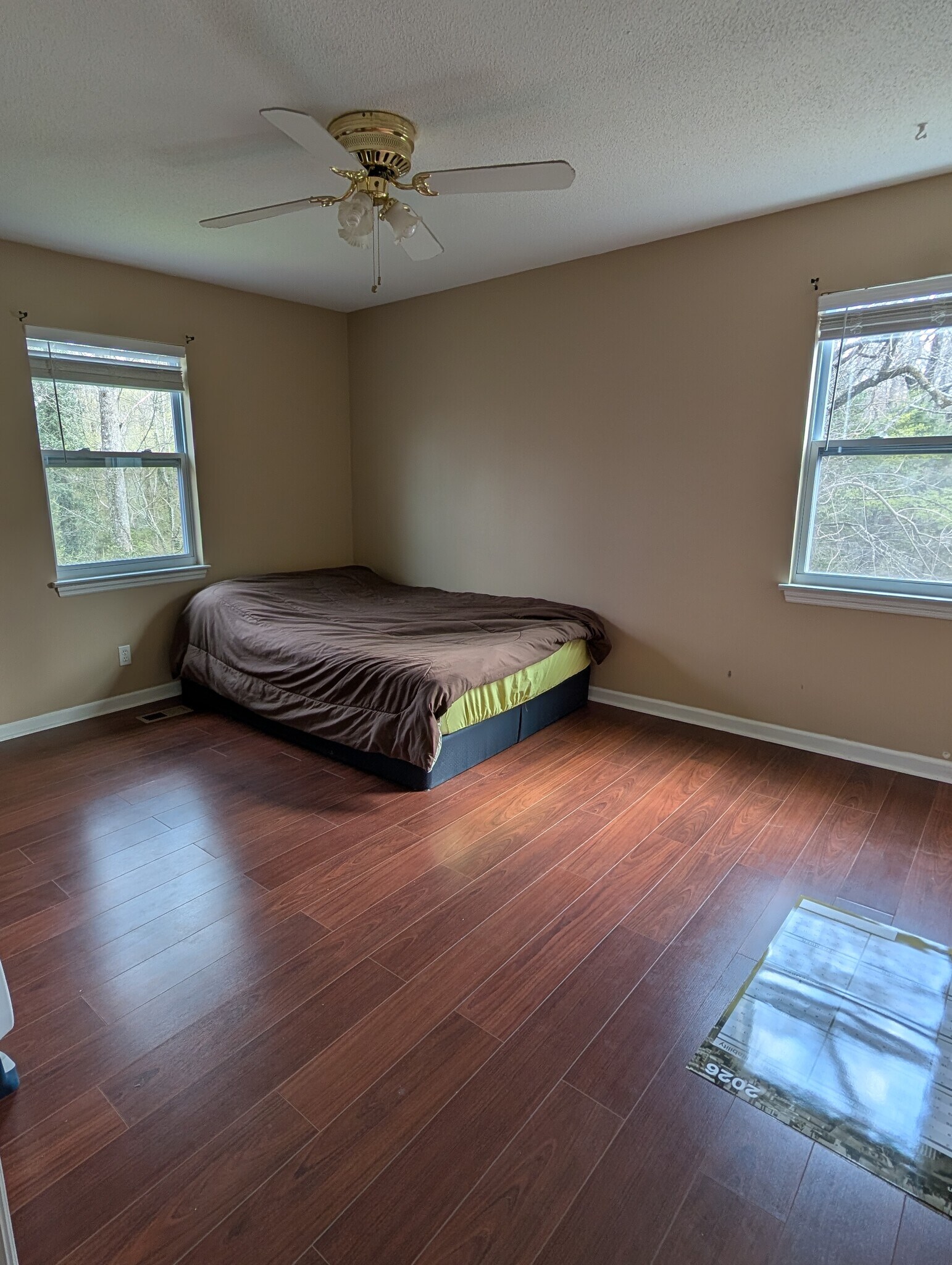 Back upstairs bedroom - 914 Murrell Rd