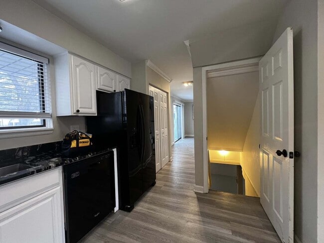 Building Photo - 7333 Winthrop Way