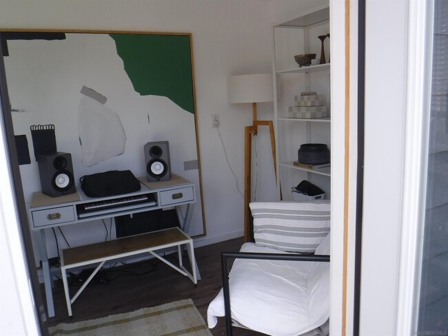 Building Photo - 4970 Mt Almagosa Dr