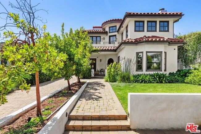 Building Photo - 1024 25th St