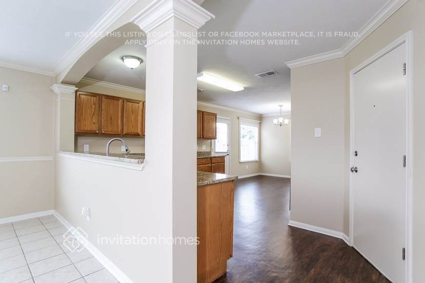 Building Photo - 21346 Hadrian Dr