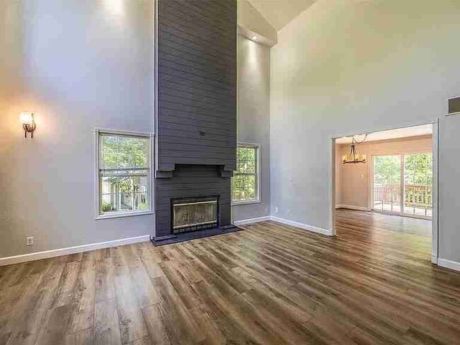 Building Photo - 2543 State Rd A