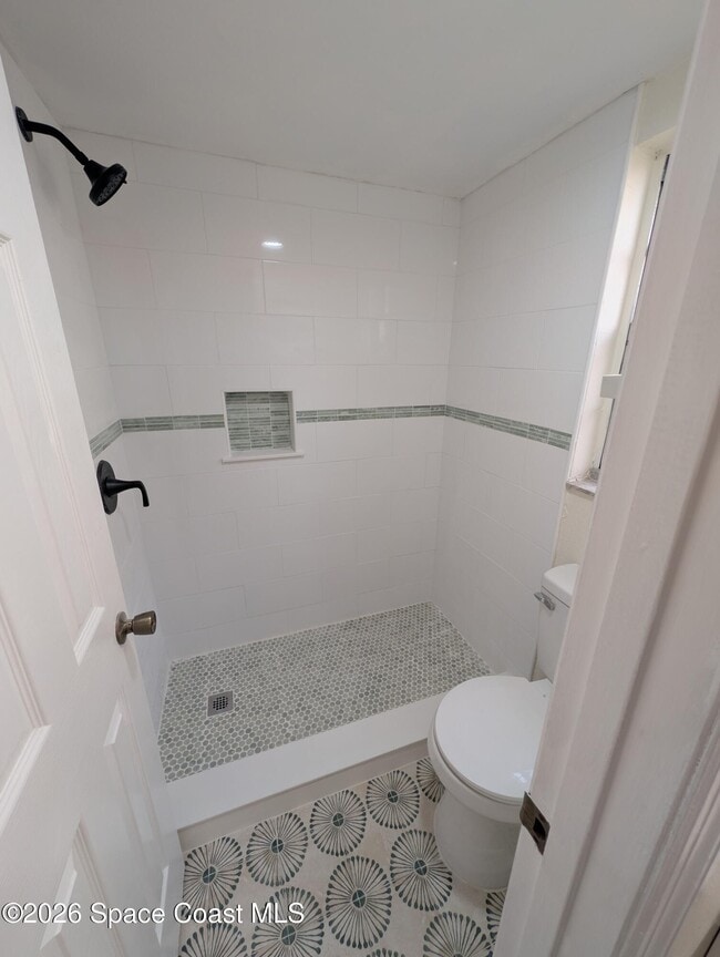 Building Photo - 3112-3121 Sir Hamilton Cir