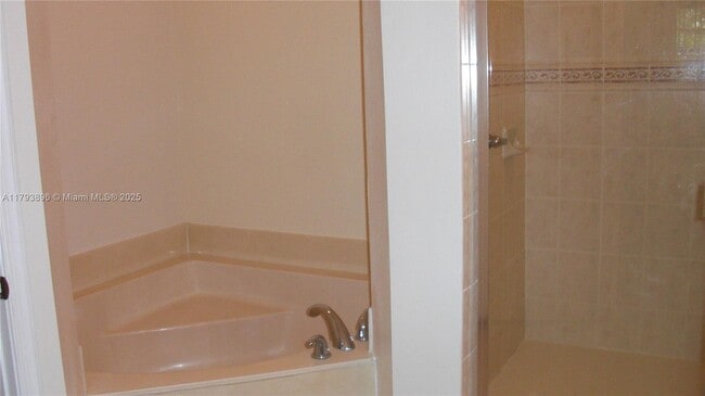Building Photo - 1651 Passion Vine Cir