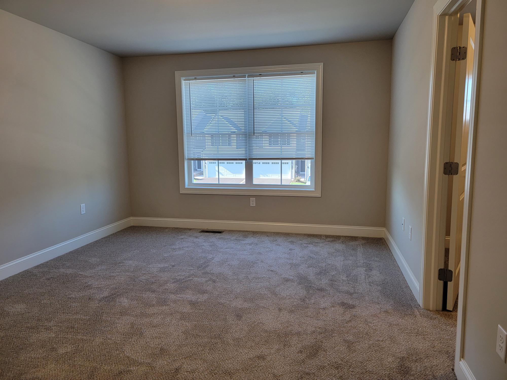 Building Photo - 205 Sage Blvd