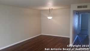 Building Photo - 8401 N New Braunfels Ave