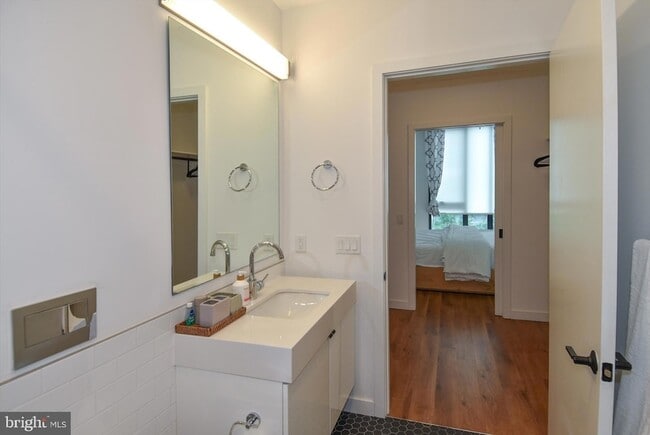 Building Photo - 57 N Street NW Unit UNIT 225