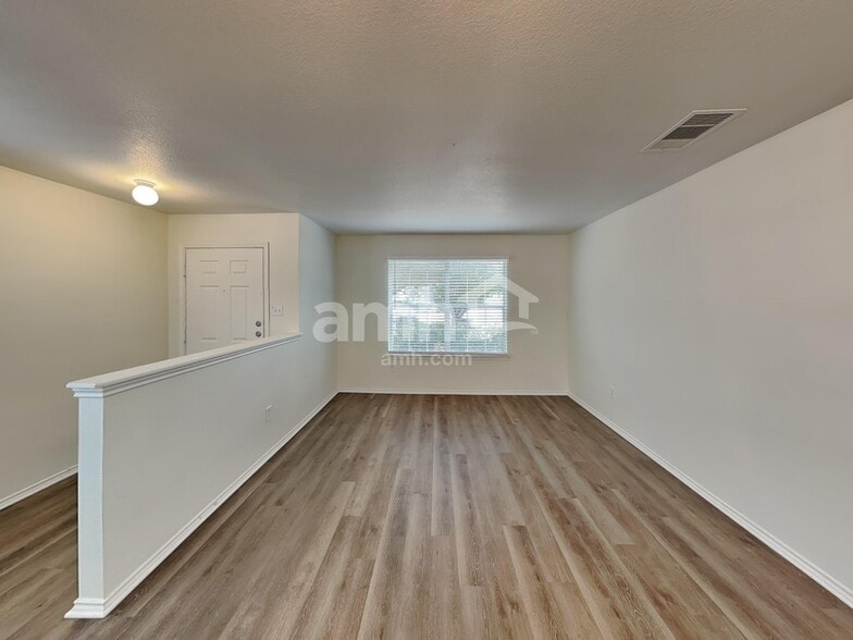 Building Photo - 7622 Bartell Point