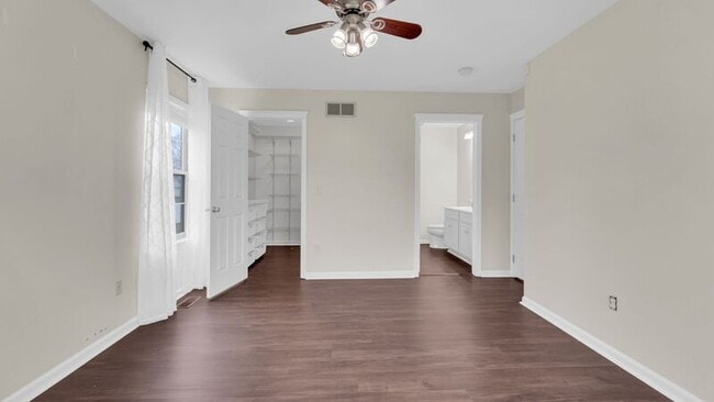 Building Photo - 167 Carriage Pl