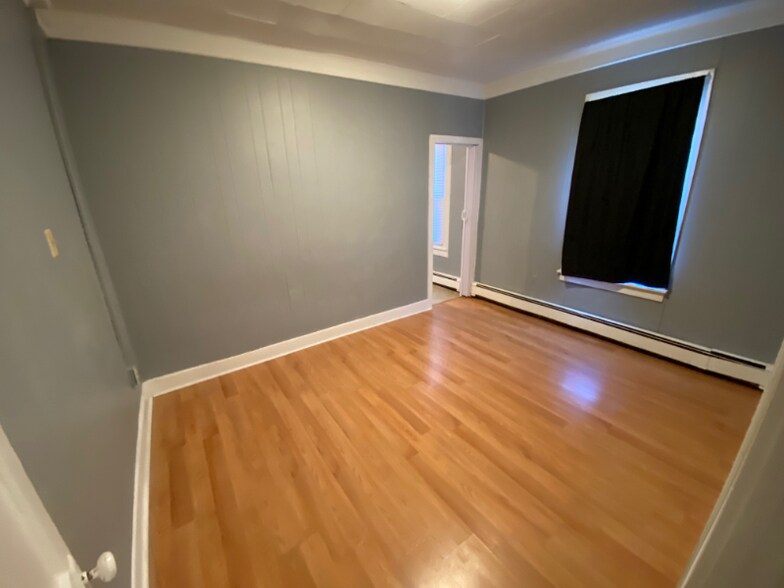 Building Photo - 157 W High St