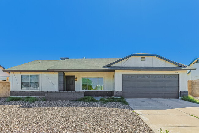 Building Photo - 1415 N Ironwood St