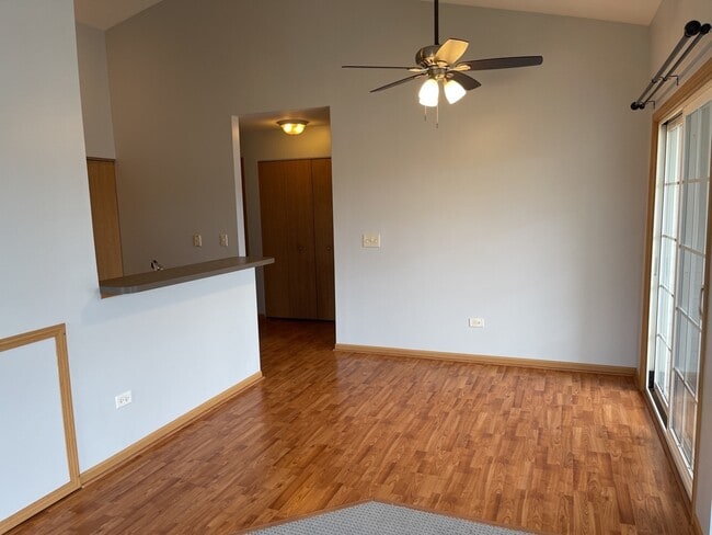 Building Photo - 1517 Silverstone Dr