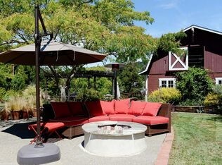 Building Photo - 139 Deer Hollow Rd