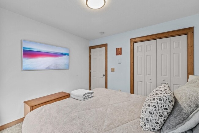 Building Photo - 358 Juniper Ct