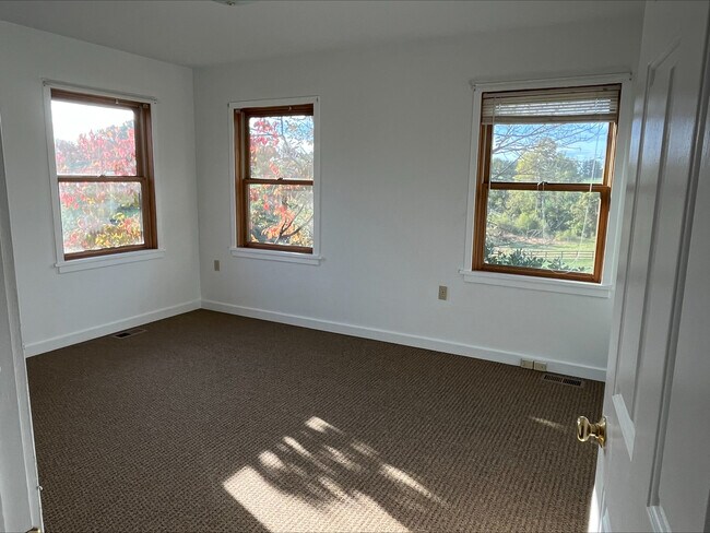 Bedroom 3, South and East Exposure - 38472 Nixon Rd