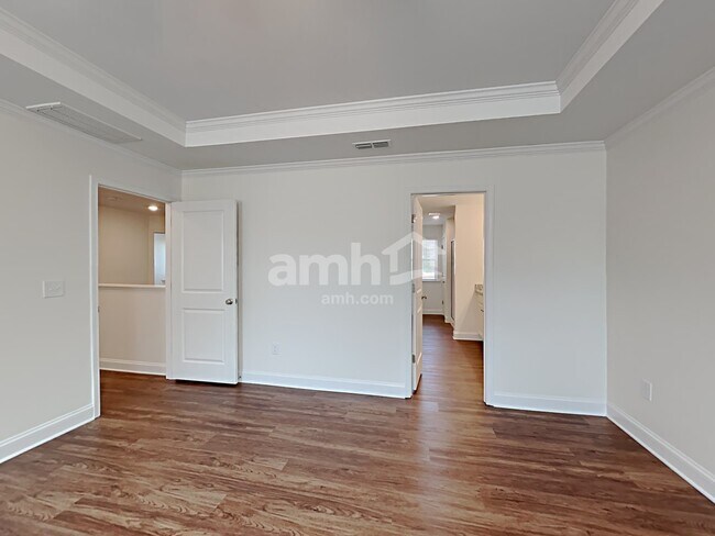 Building Photo - 3219 Brierhill Rd