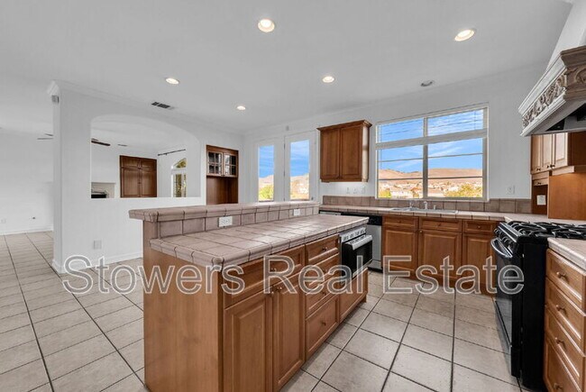 Building Photo - 6044 Claret Ct