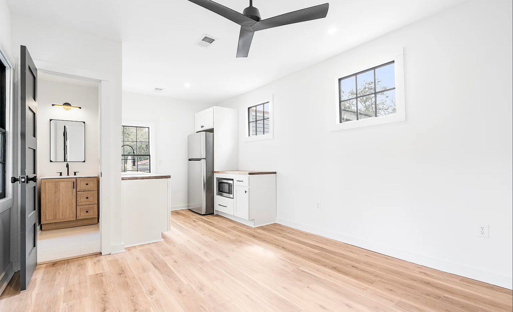 Building Photo - 5 Maranda Holmes St