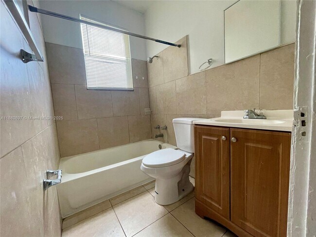 Building Photo - 1060 NW 47th St