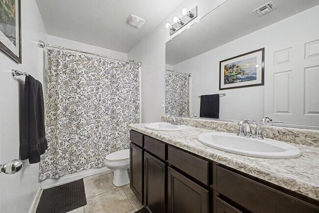 Building Photo - 18235 W Ida Ln