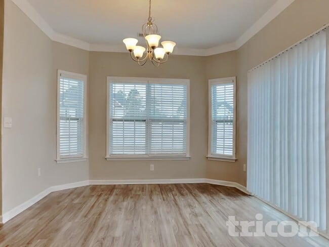 Building Photo - 15 Coswell Ct