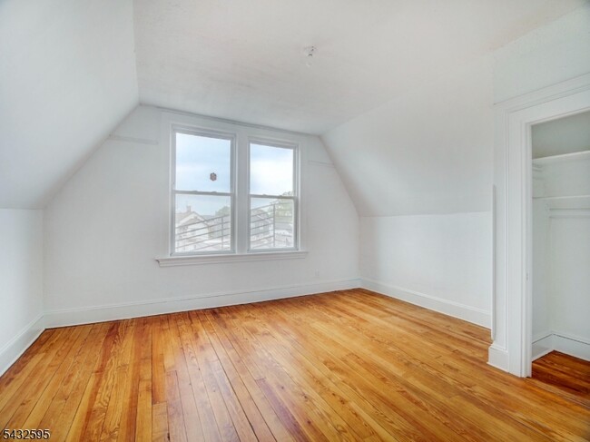 Building Photo - 444 N Broad St