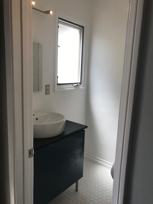 Master Bathroom - 1314 16th St