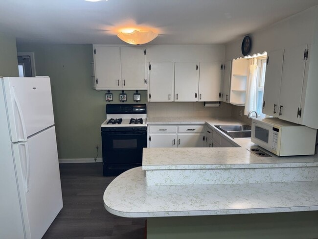 Building Photo - 2600 Harrison Ave